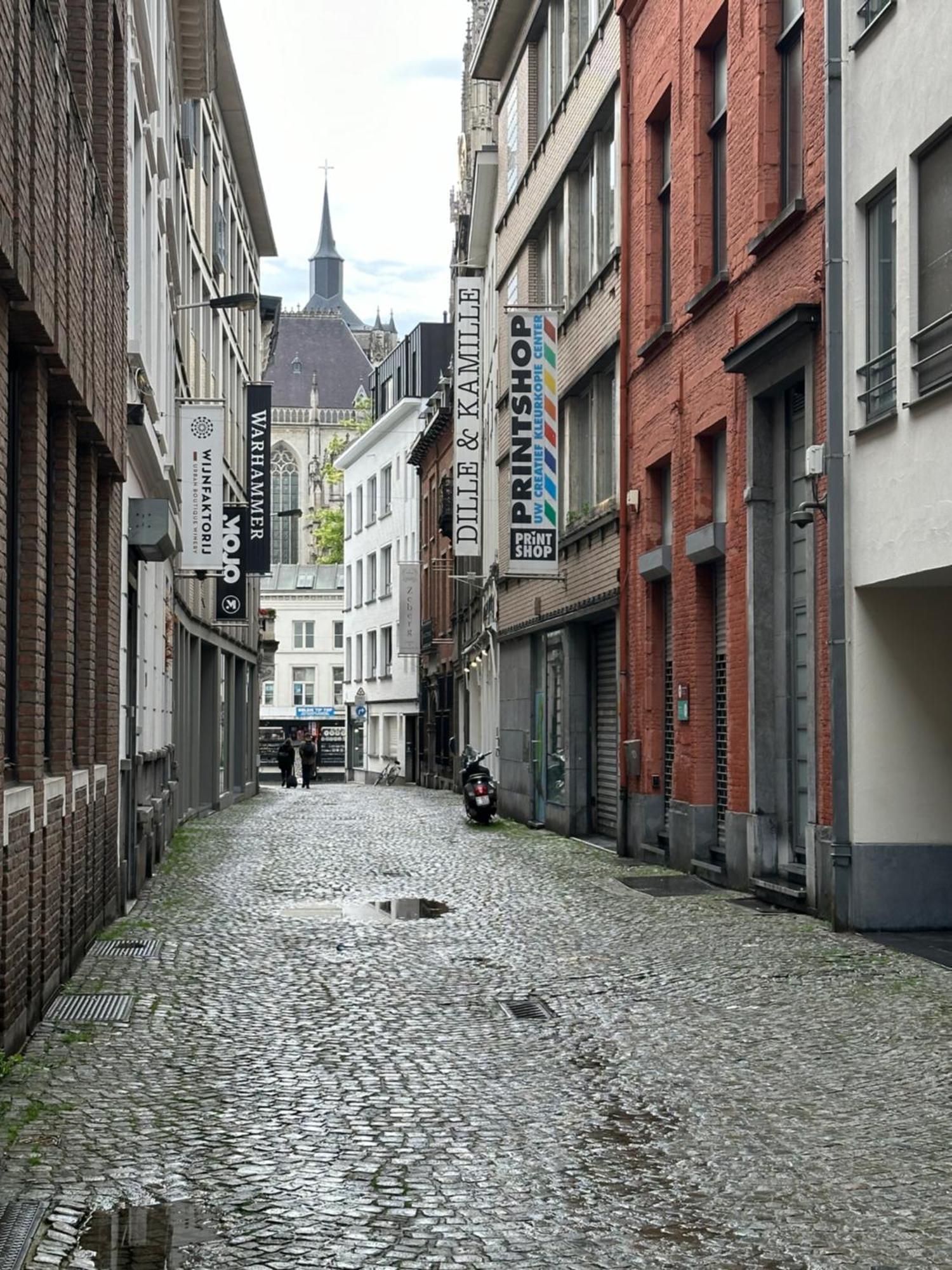 Place To Stay In Antwerp City Exterior foto